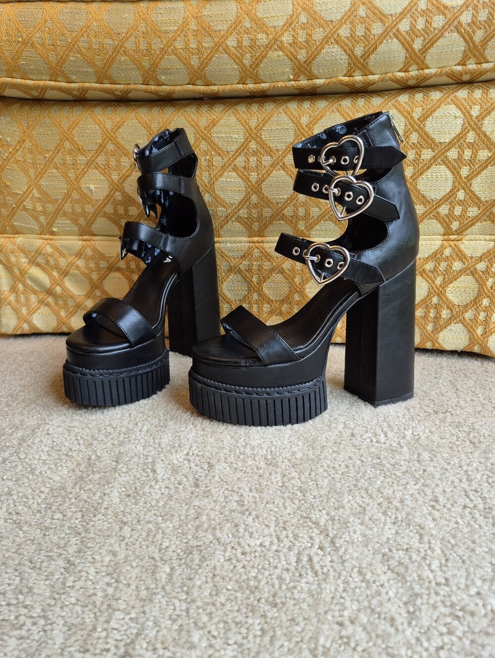 Lamoda Chunky Black Platform Heels with Heart Buckles - Women Shoes Size 9
